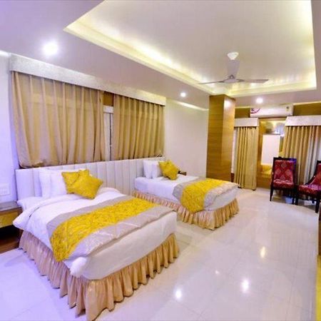 Hotel Mk Vivanta Gwalior Exterior foto
